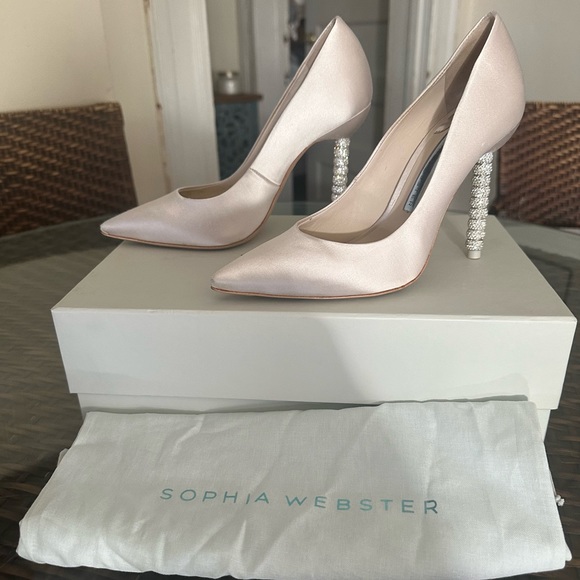 Sophia WebsterCoco Crystal Pump - Picture 2 of 16